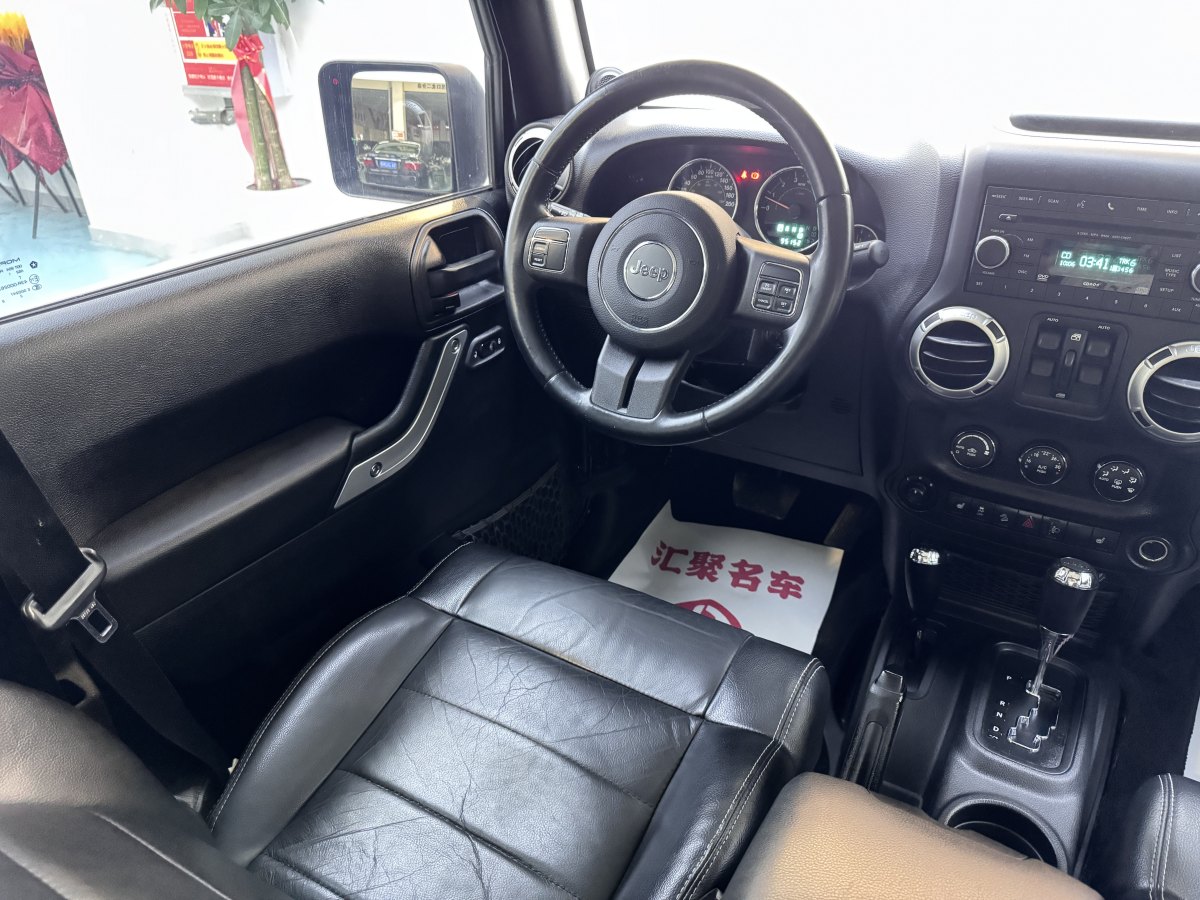 Jeep 牧馬人  2012款 3.6L Sahara 四門版圖片