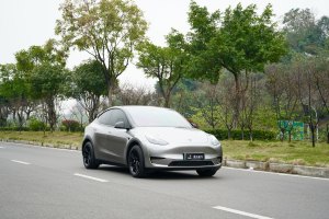 Model Y 特斯拉 焕新版 后轮驱动