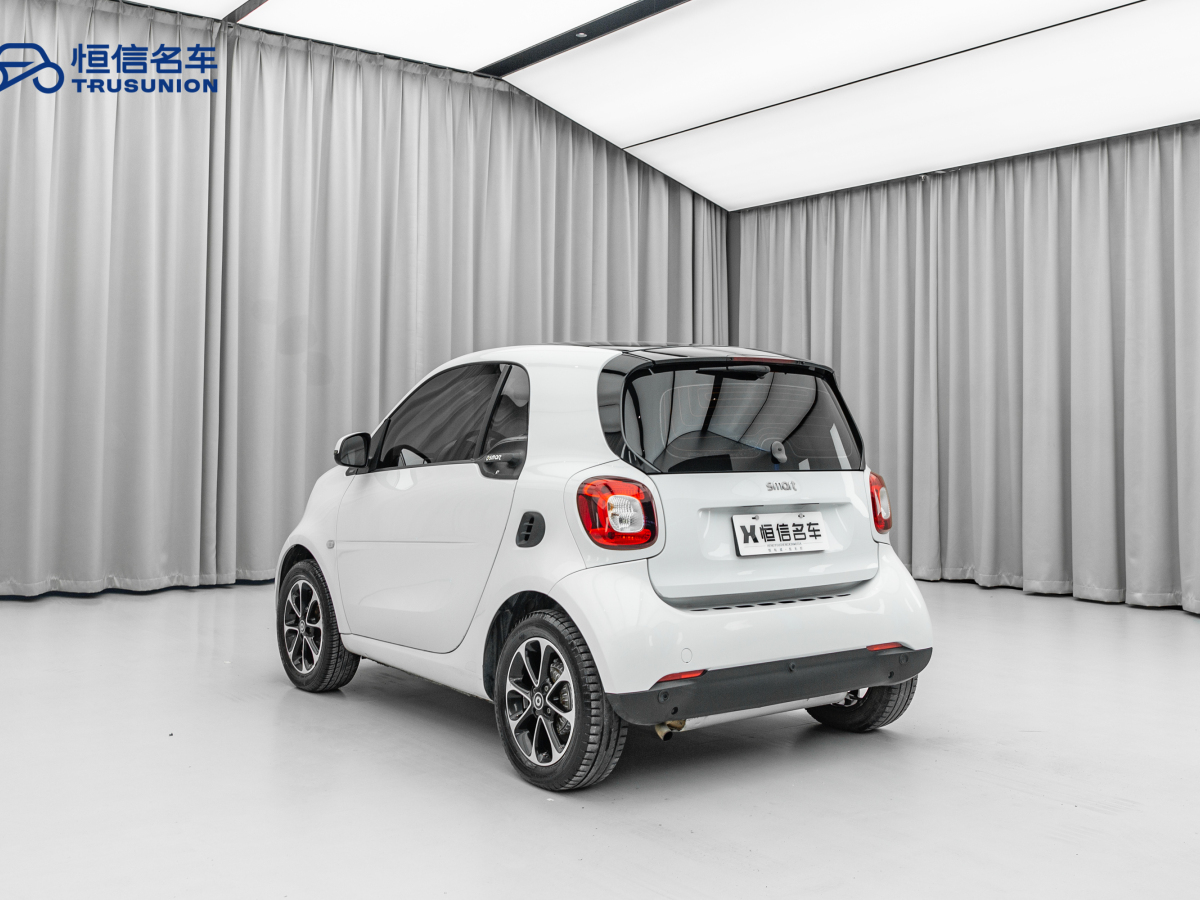 smart fortwo  2015款 1.0L 52千瓦硬頂激情版圖片