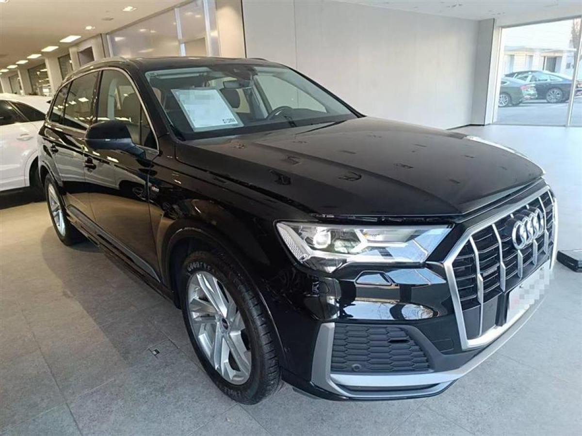 奧迪 奧迪Q7  2023款 45 TFSI quattro S line運(yùn)動型圖片