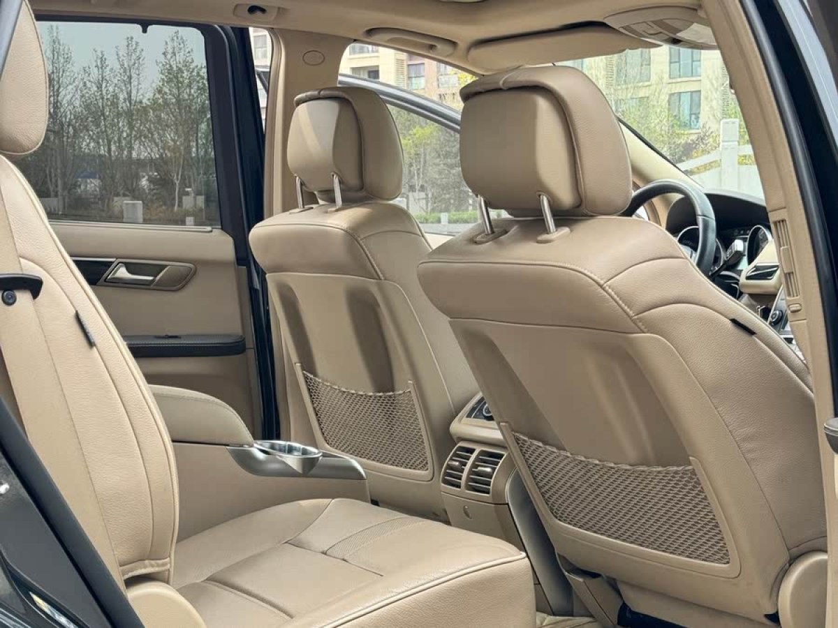 奔馳 奔馳R級(jí)  2017款 R 320 4MATIC 豪華型臻藏版圖片