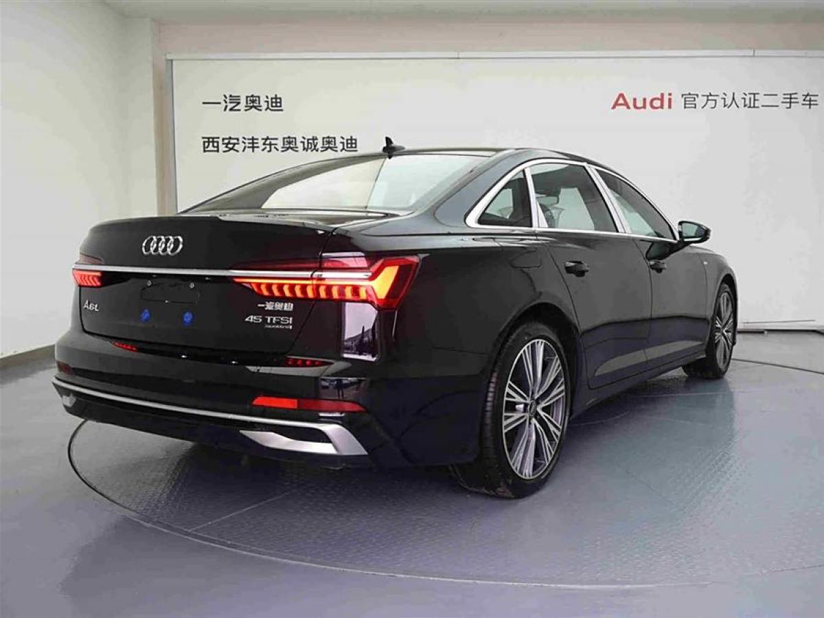 奧迪 奧迪A6L  2024款 45 TFSI quattro 臻選動(dòng)感型圖片