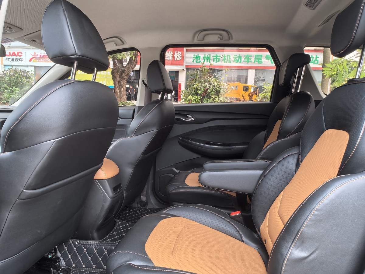 五菱 五菱宏光S3  2019款  1.5L 手动舒适型 国VI图片