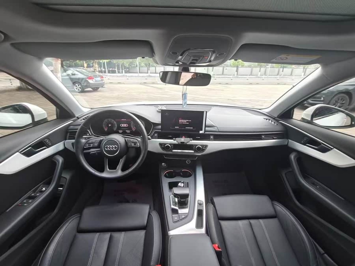 奧迪 奧迪A4L  2022款 40 TFSI 豪華動(dòng)感型圖片