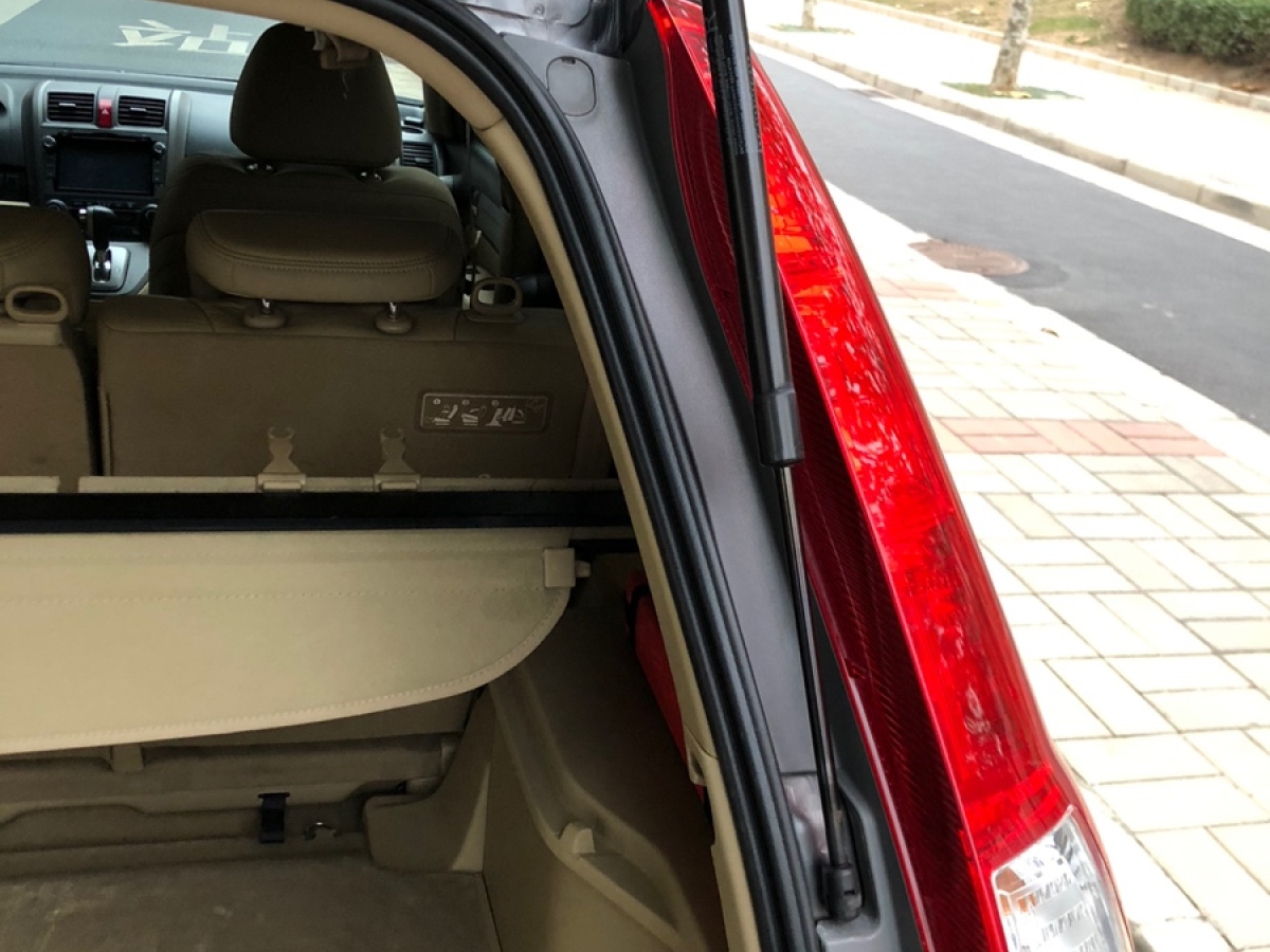 本田 CR-V  2007款 2.4L 自動四驅(qū)尊貴版圖片