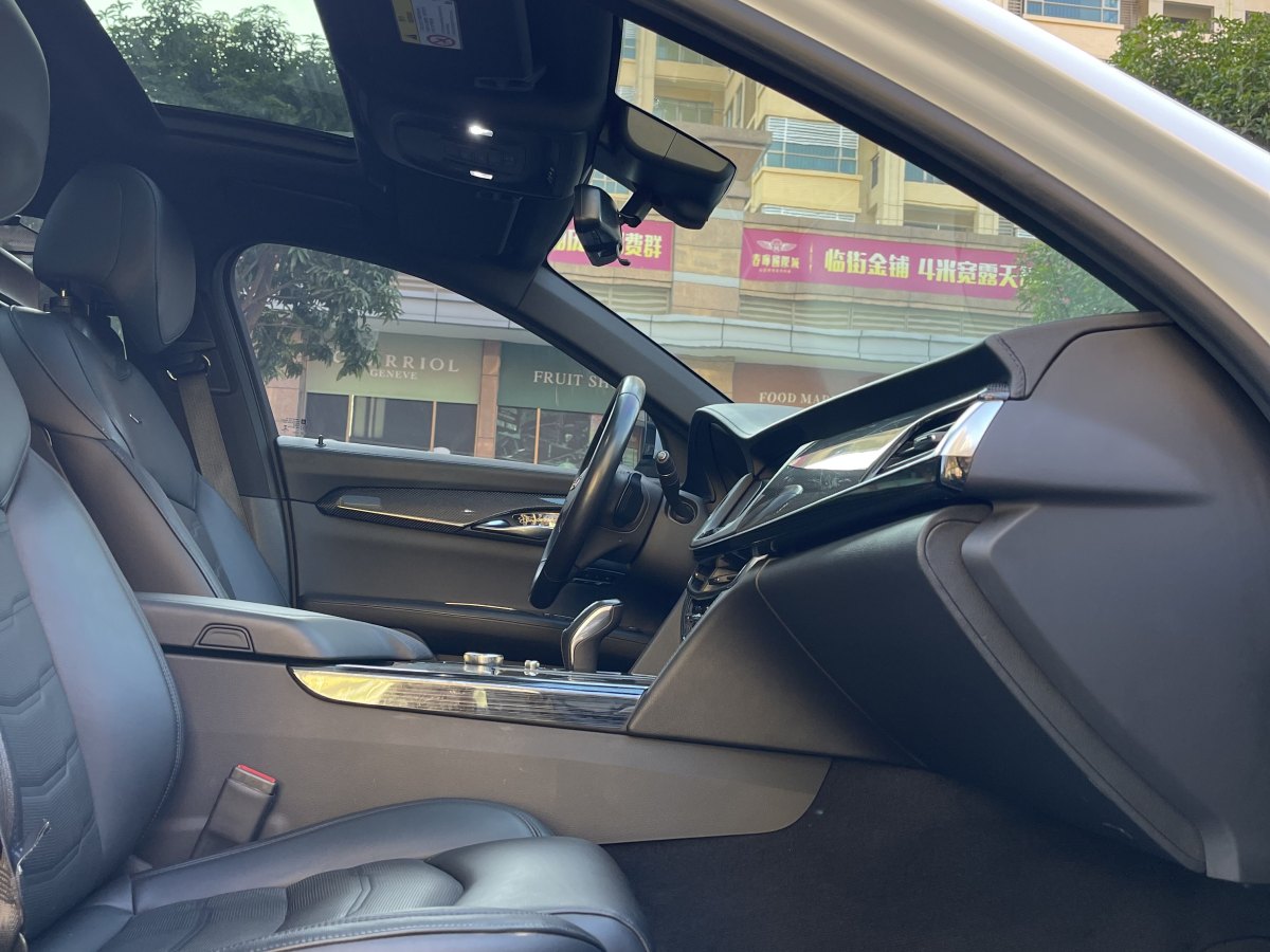 凱迪拉克 CT6  2019款 28T 領(lǐng)先運(yùn)動(dòng)型圖片