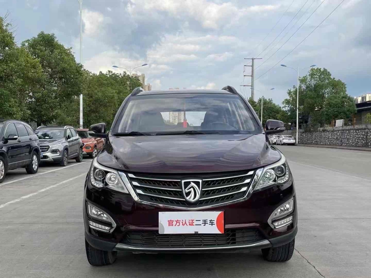 寶駿 560  2016款 1.5T 手動豪華型圖片