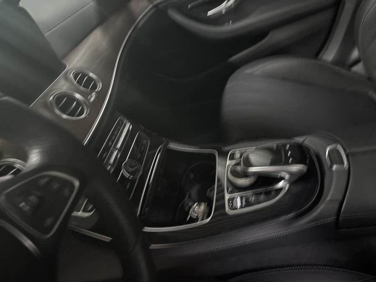 奔馳 奔馳E級(jí)  2022款 改款 E 300 L 時(shí)尚型圖片