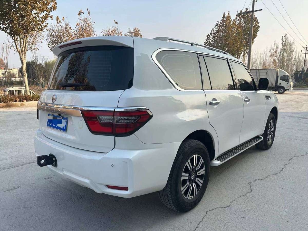 日產(chǎn) 途樂  2018款 4.0L 旗艦型圖片