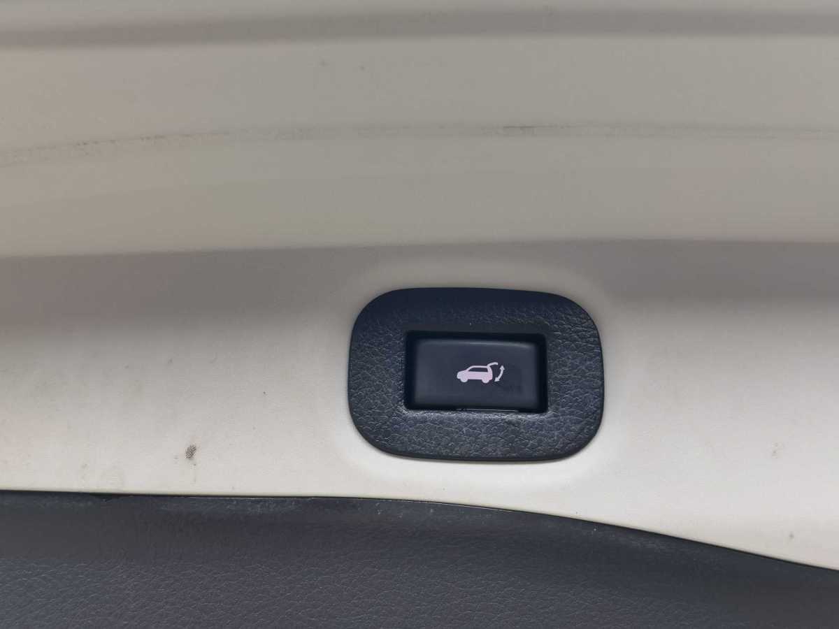 2019年4月日產(chǎn) 奇駿  2019款 2.5L CVT智聯(lián)豪華版 4WD