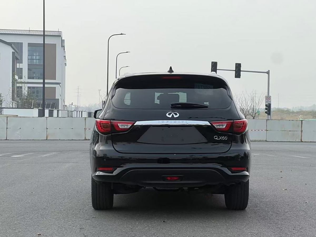 英菲尼迪 QX60  2020款 2.5 S/C Hybrid 兩驅(qū)卓越版 國(guó)VI圖片