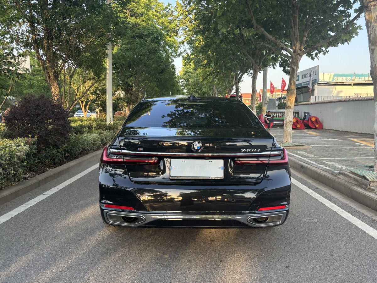 寶馬 寶馬7系  2021款 740Li 領(lǐng)先型 豪華套裝圖片