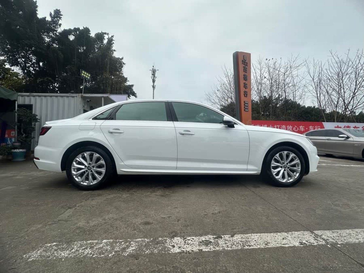 奧迪 奧迪A4L  2019款 40 TFSI 進(jìn)取型 國VI圖片