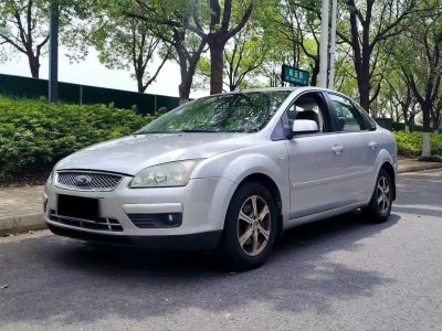 2006年1月 福特 ?？怂?兩廂 1.8L 自動(dòng)時(shí)尚型圖片