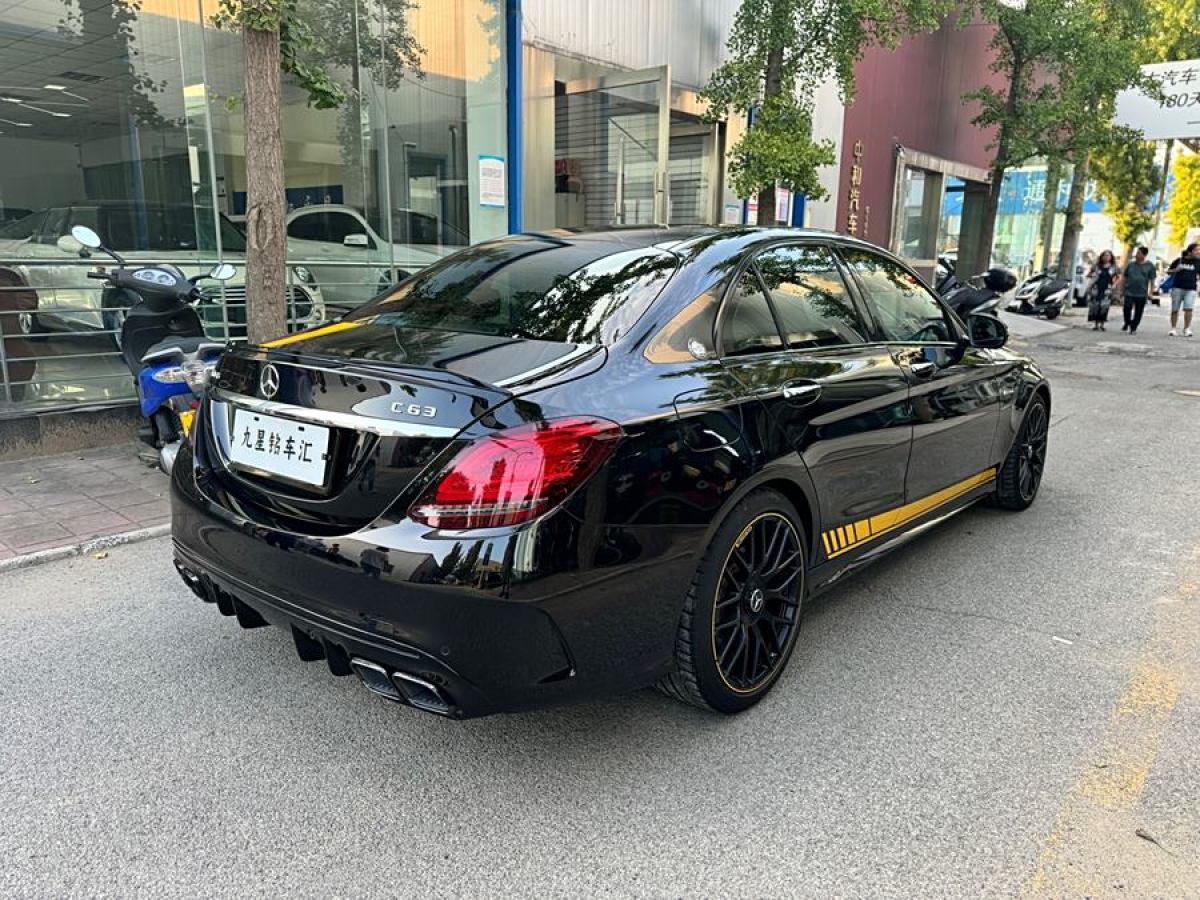 奔馳 奔馳C級(jí)AMG  2021款 AMG C 63 暗夜特別版圖片