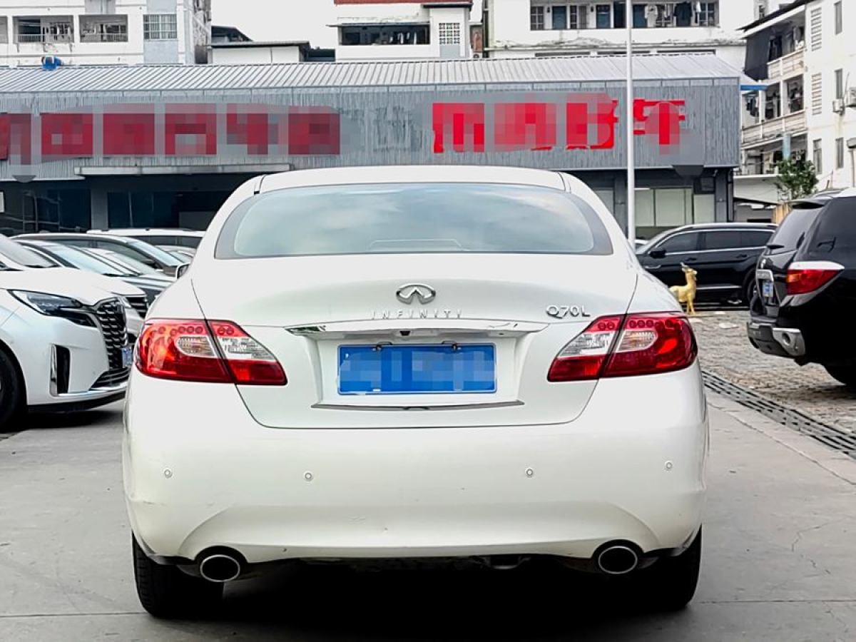 英菲尼迪 Q70  2013款 Q70L 2.5L 雅致版圖片