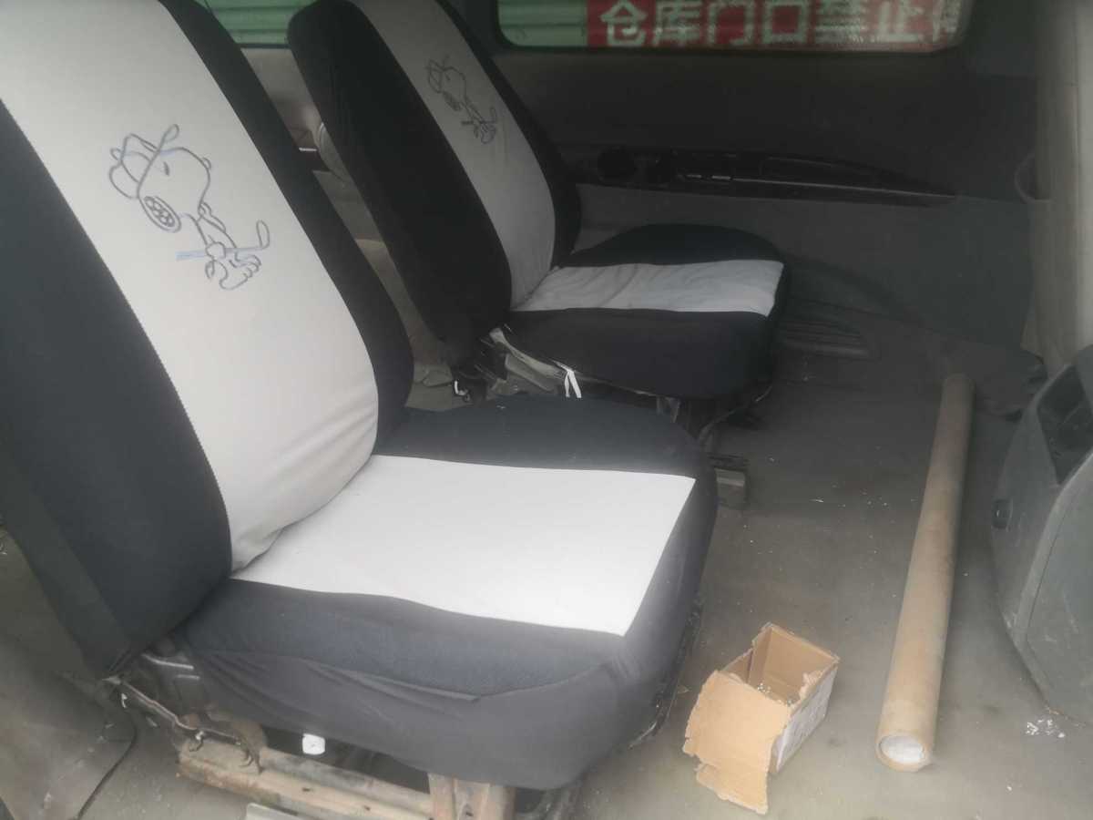 東風(fēng)風(fēng)行 菱智  2013款 M3 1.6L 7座標(biāo)準(zhǔn)型圖片