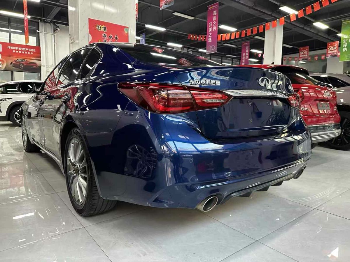 英菲尼迪 Q70  2019款 Q70L 2.0T 奢華版圖片