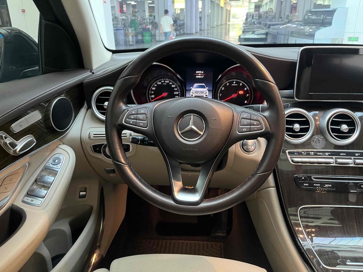 2018年12月奔馳 奔馳GLC  2019款 GLC 260 L 4MATIC 動感型