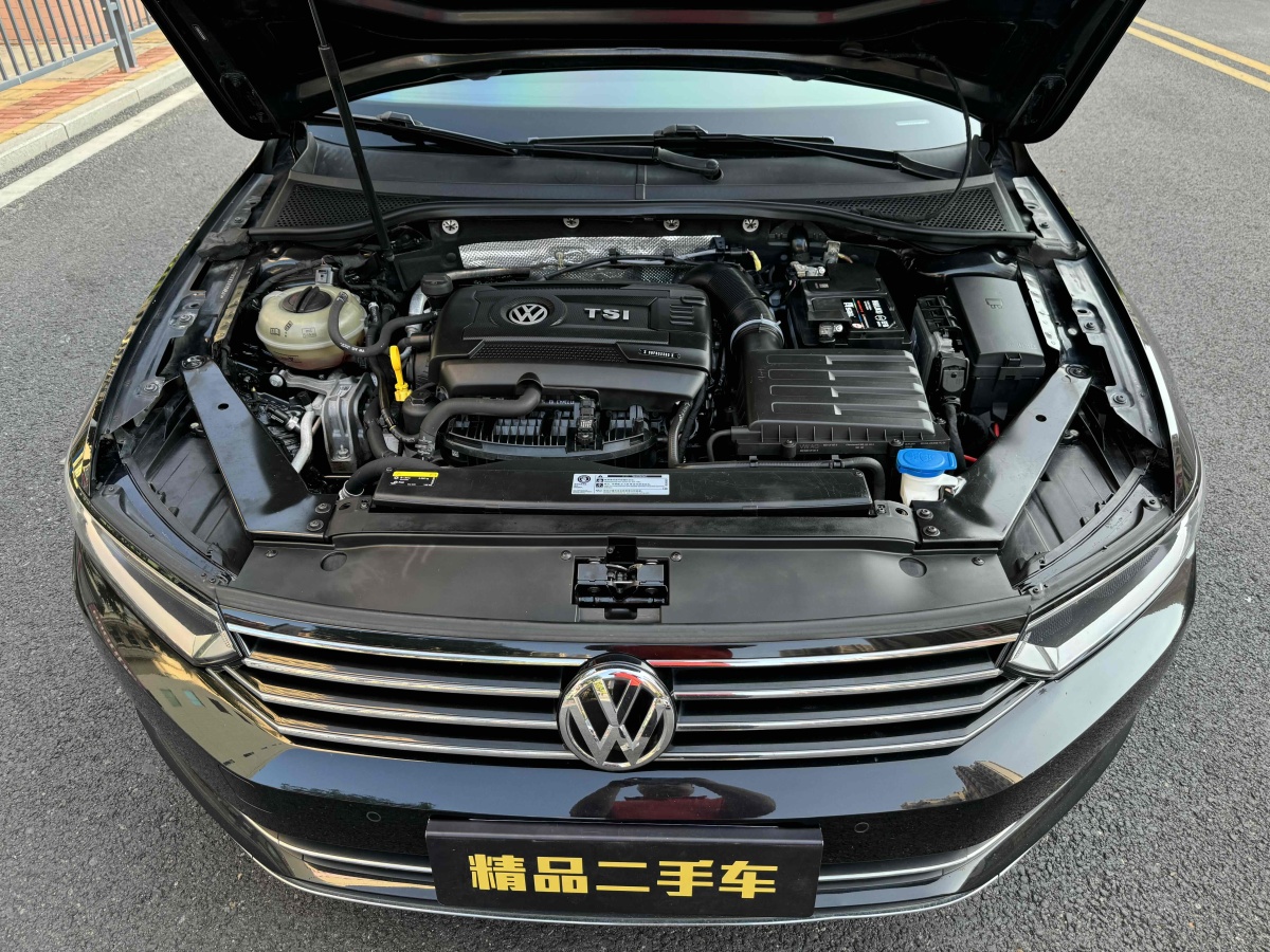 大眾 邁騰  2018款 330TSI DSG 領(lǐng)先型圖片