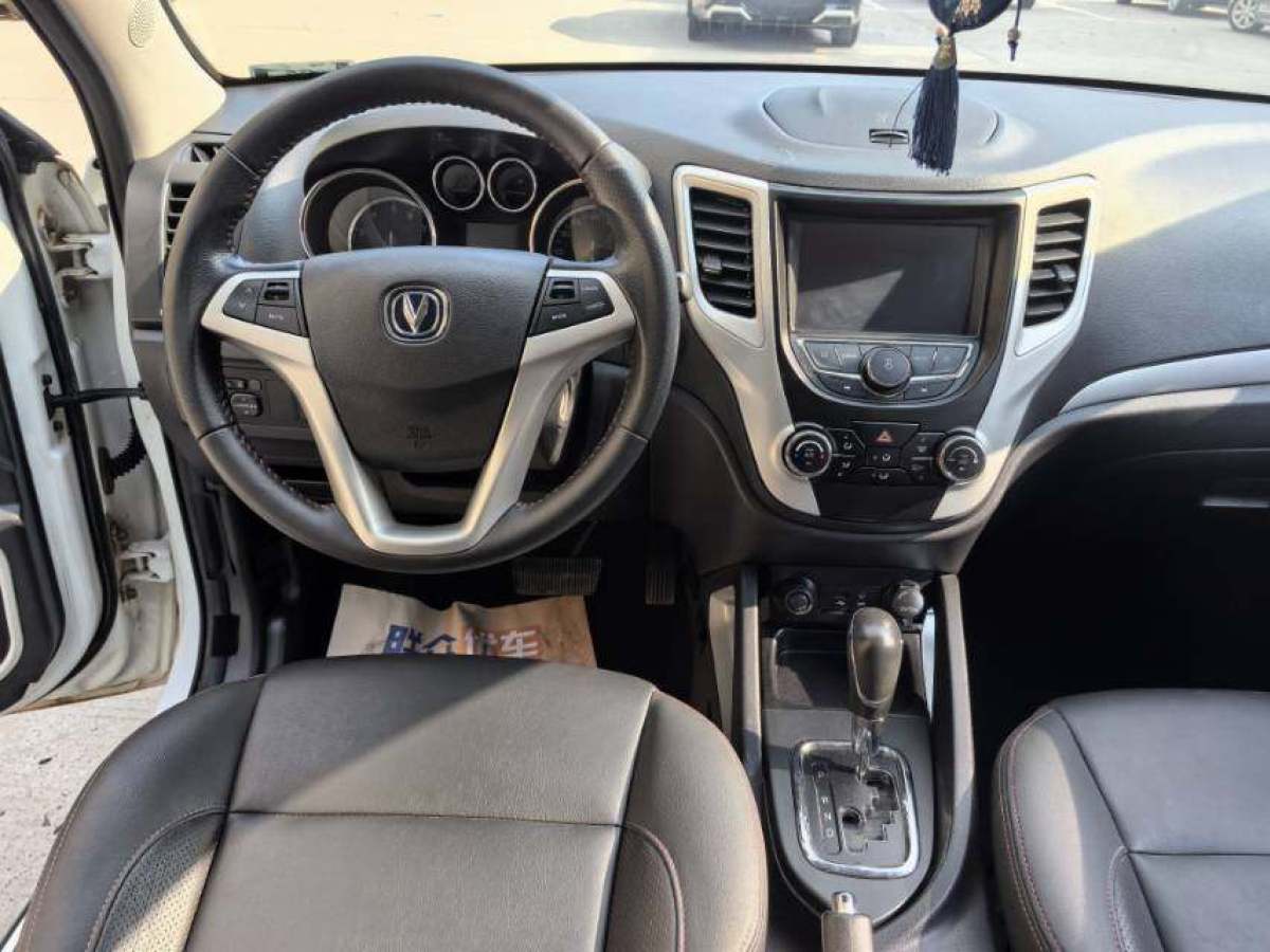 長安 CS35  2017款 1.6L 自動豪華型圖片
