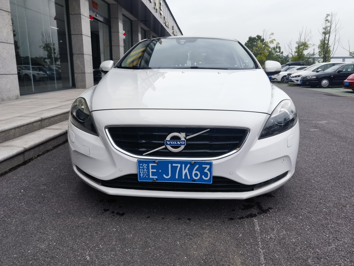 沃爾沃 V40  2013款 2.0T 智雅版圖片