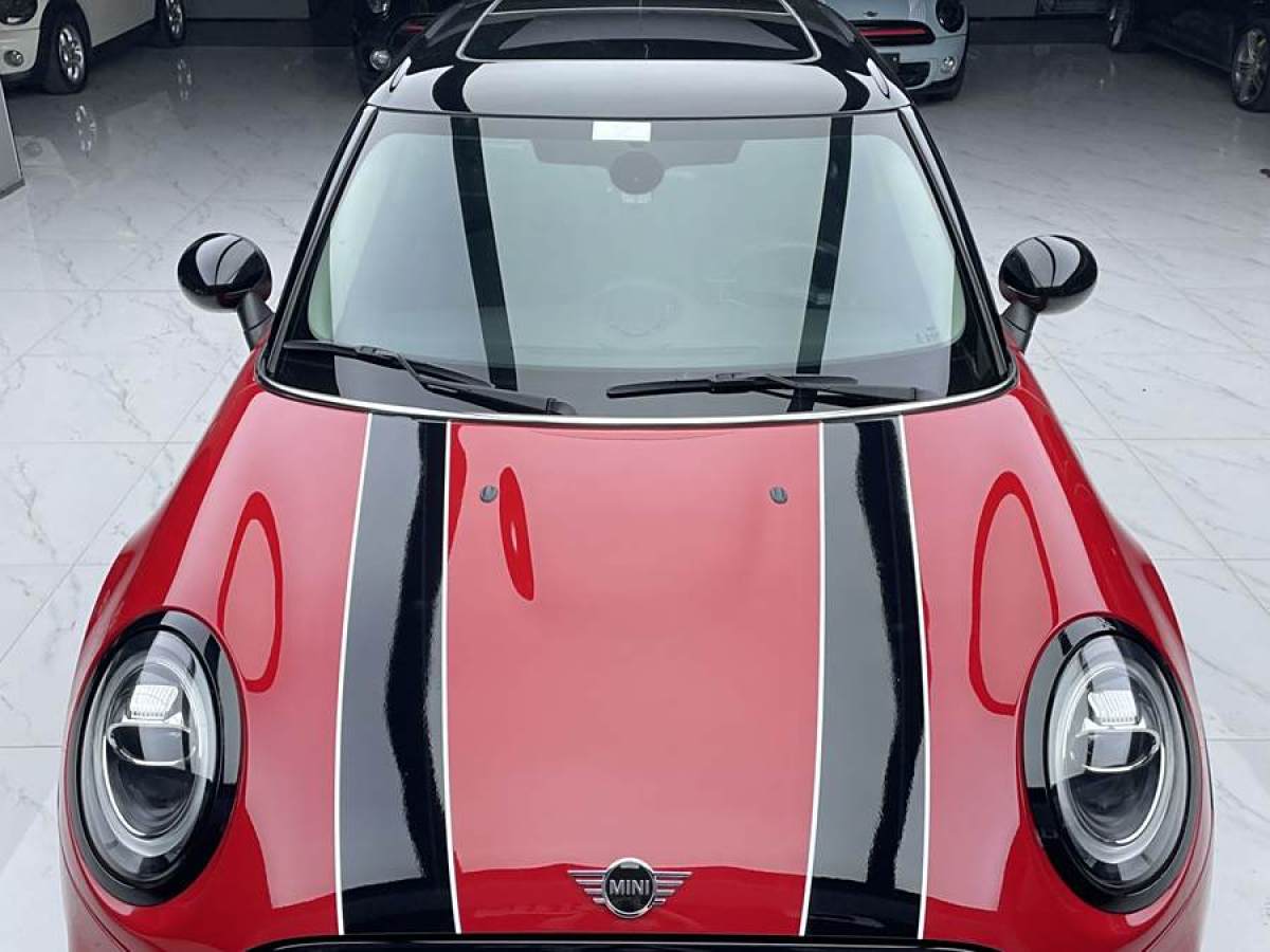 2020年12月MINI MINI  2021款 1.5T COOPER 經(jīng)典派 五門版