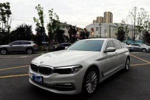 寶馬5系 寶馬  改款 530Li 領(lǐng)先型 豪華套裝
