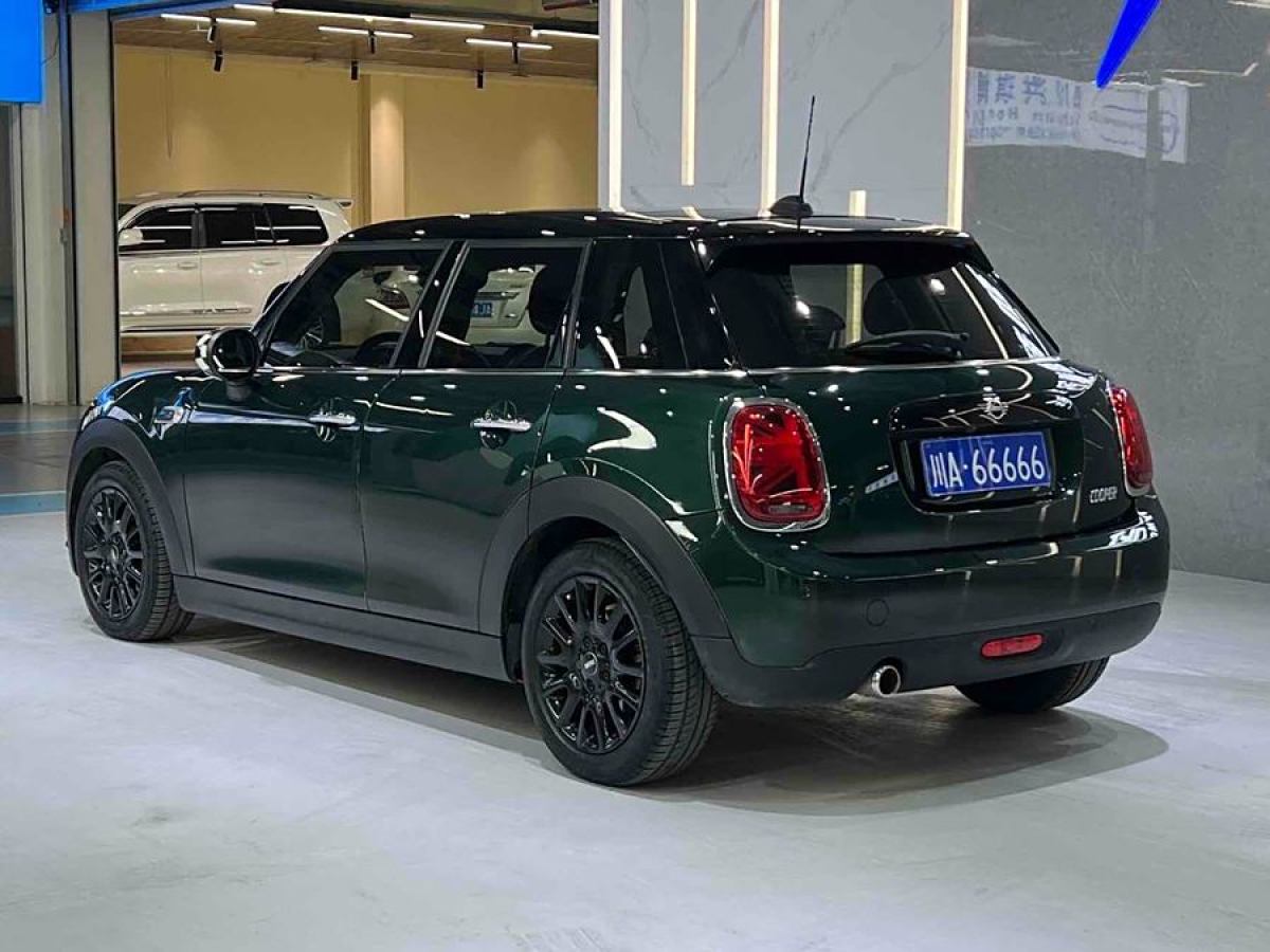 MINI MINI  2019款 1.5T COOPER 經(jīng)典派 五門版圖片