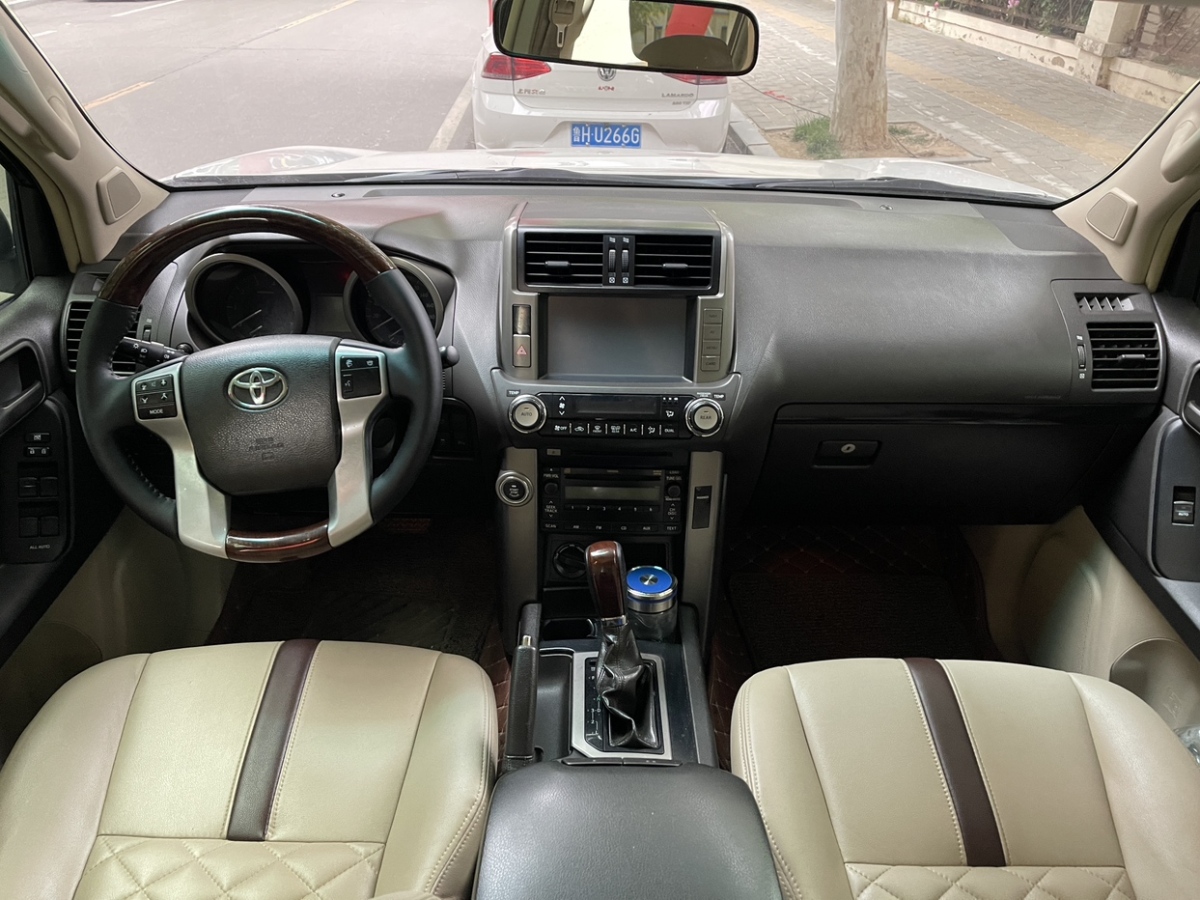 2013年9月丰田 普拉多  2015款 2.7L 自动标准版