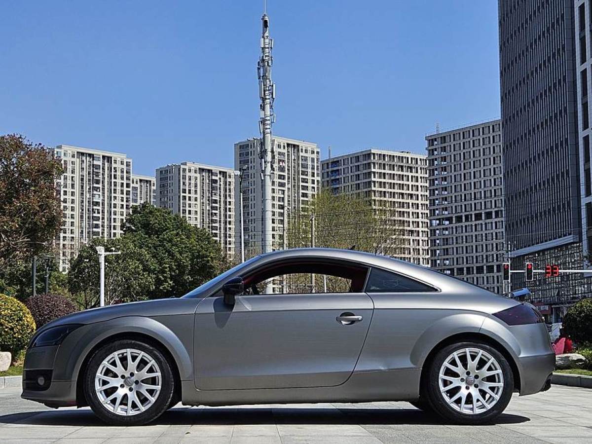 2009年9月奧迪 奧迪TT  2008款 TT Coupe 2.0TFSI