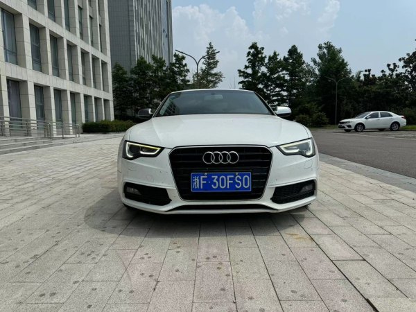 奥迪 奥迪A5  2016款 改款 Coupe 45 TFSI 舒适型