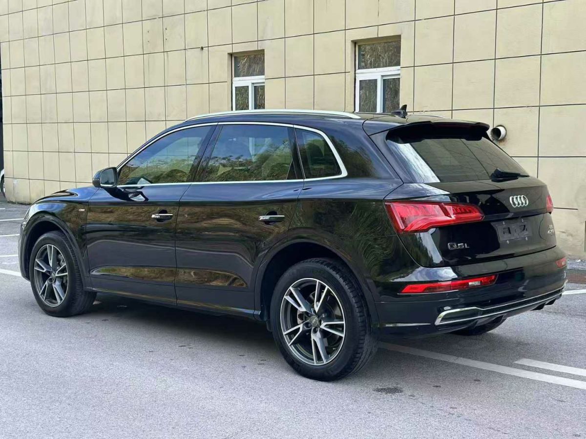 奧迪 奧迪Q3  2019款  35 TFSI 時尚動感型圖片