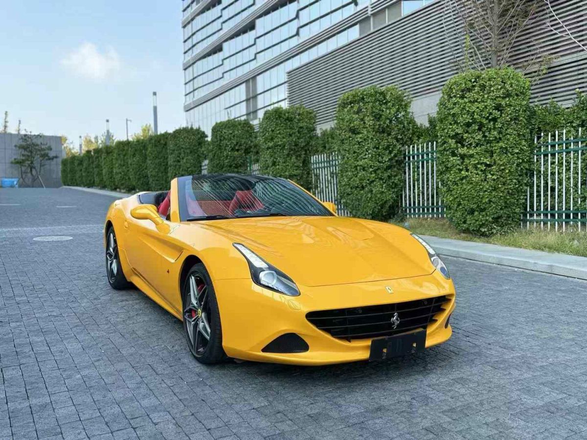 法拉利 GTC4Lusso  2017款 3.9T V8圖片