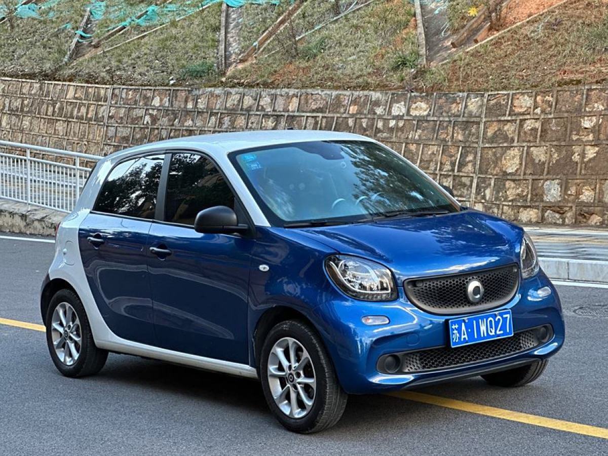 smart forfour  2018款 1.0L 52千瓦靈動版圖片