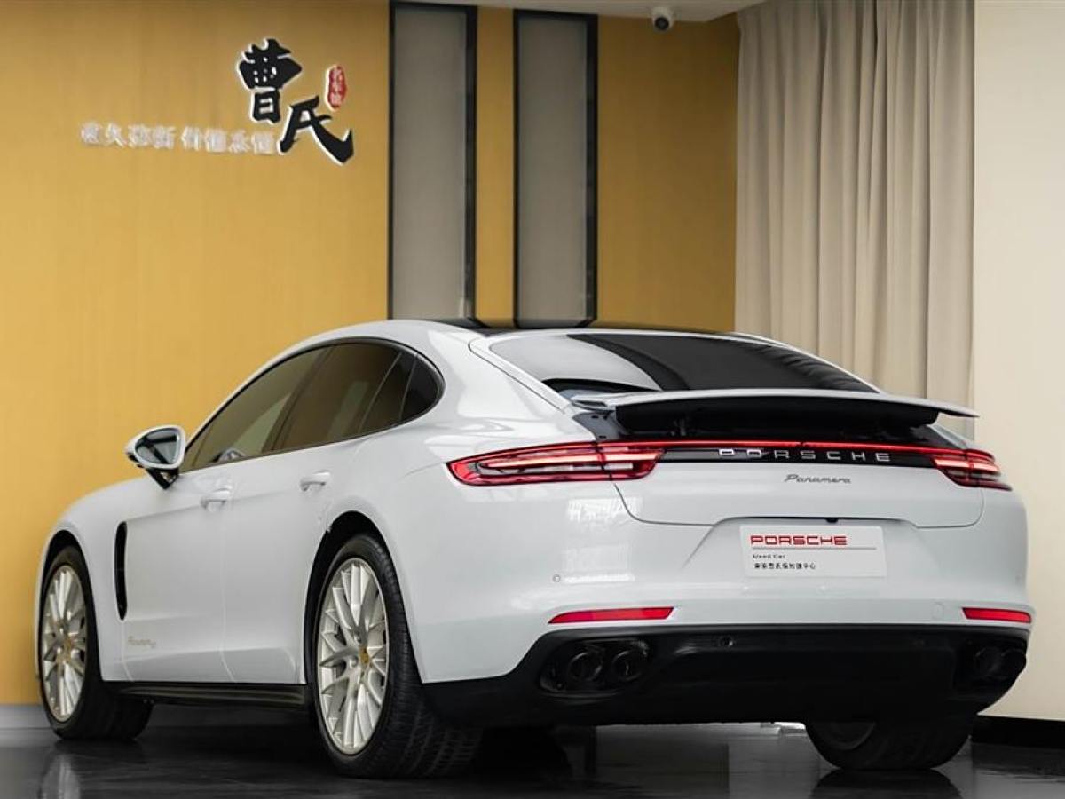 保時(shí)捷 Panamera  2019款 Panamera 十周年紀(jì)念版 2.9T圖片