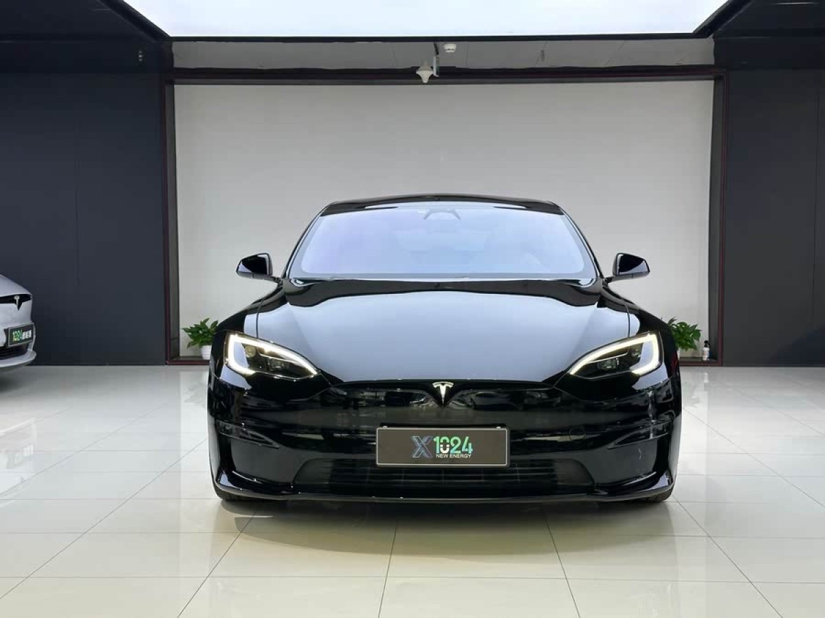 特斯拉 Model S  2023款 三電機(jī)全輪驅(qū)動(dòng) Plaid版圖片