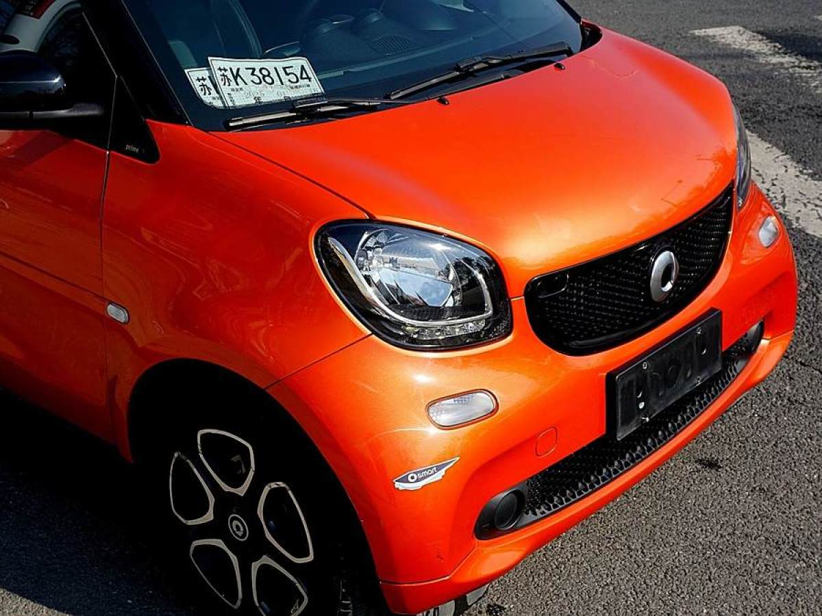 smart fortwo  2016款 0.9T 66千瓦硬頂先鋒版圖片