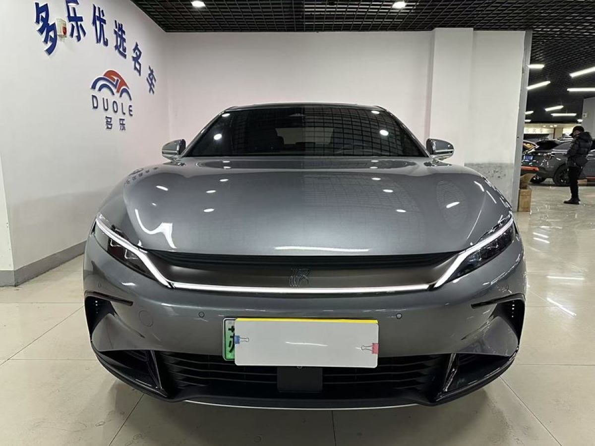 比亞迪 漢  2022款 EV 創(chuàng)世版 610KM四驅(qū)尊享型圖片