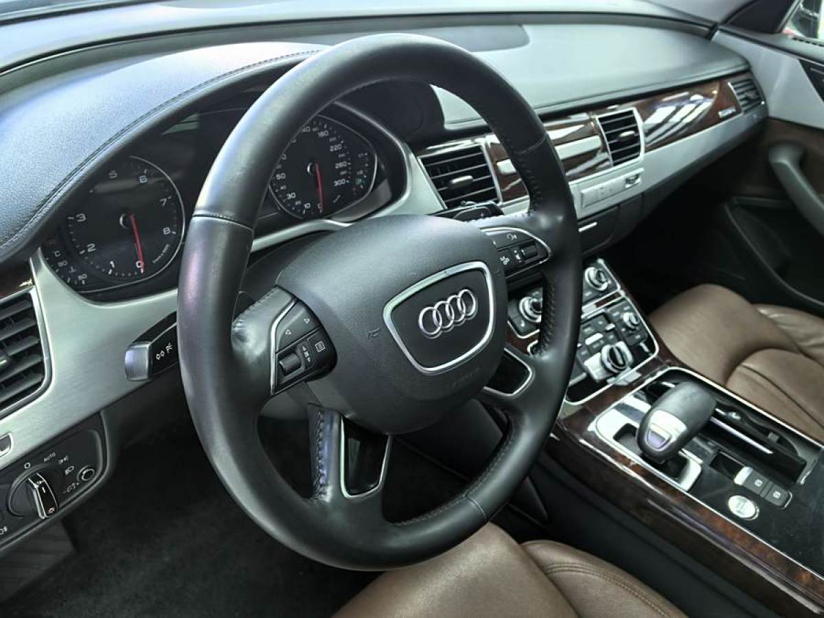 奧迪 奧迪A8  2013款 A8L 45 TFSI quattro舒適型圖片