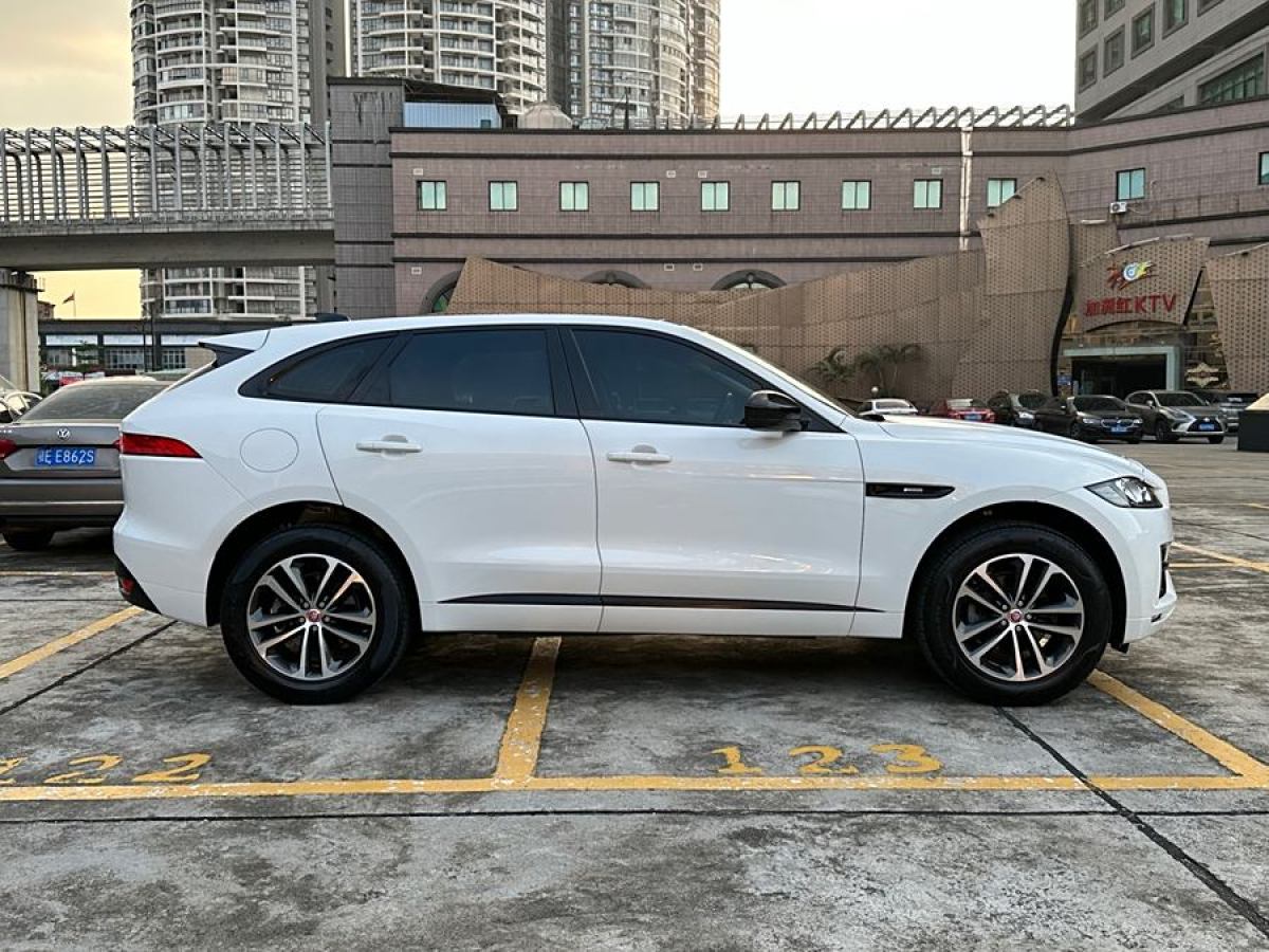 捷豹 F-PACE  2016款 2.0T 两驱R-Sport运动版图片