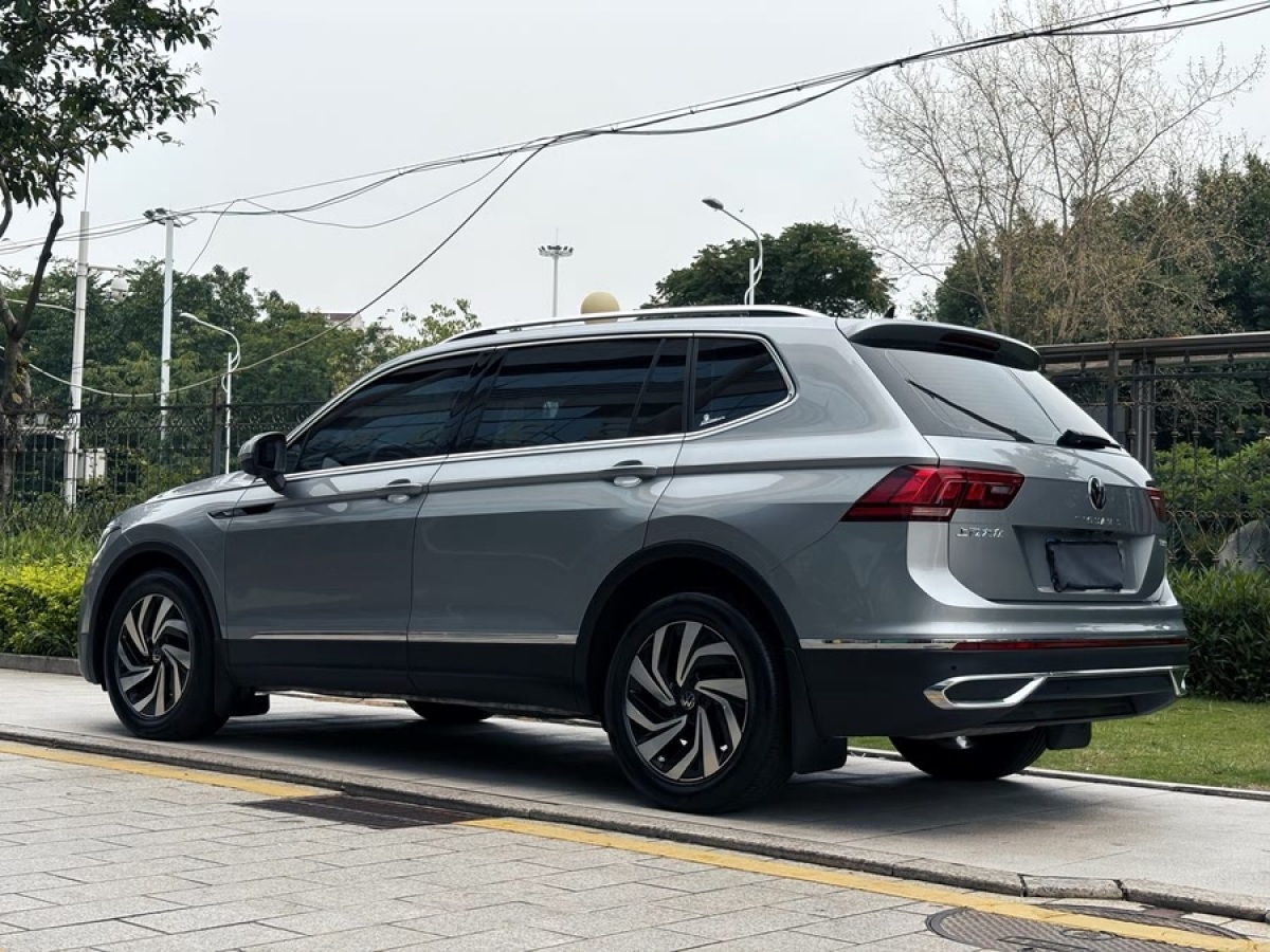 大眾 途觀L  2023款 改款 330TSI 自動兩驅(qū)智享版圖片