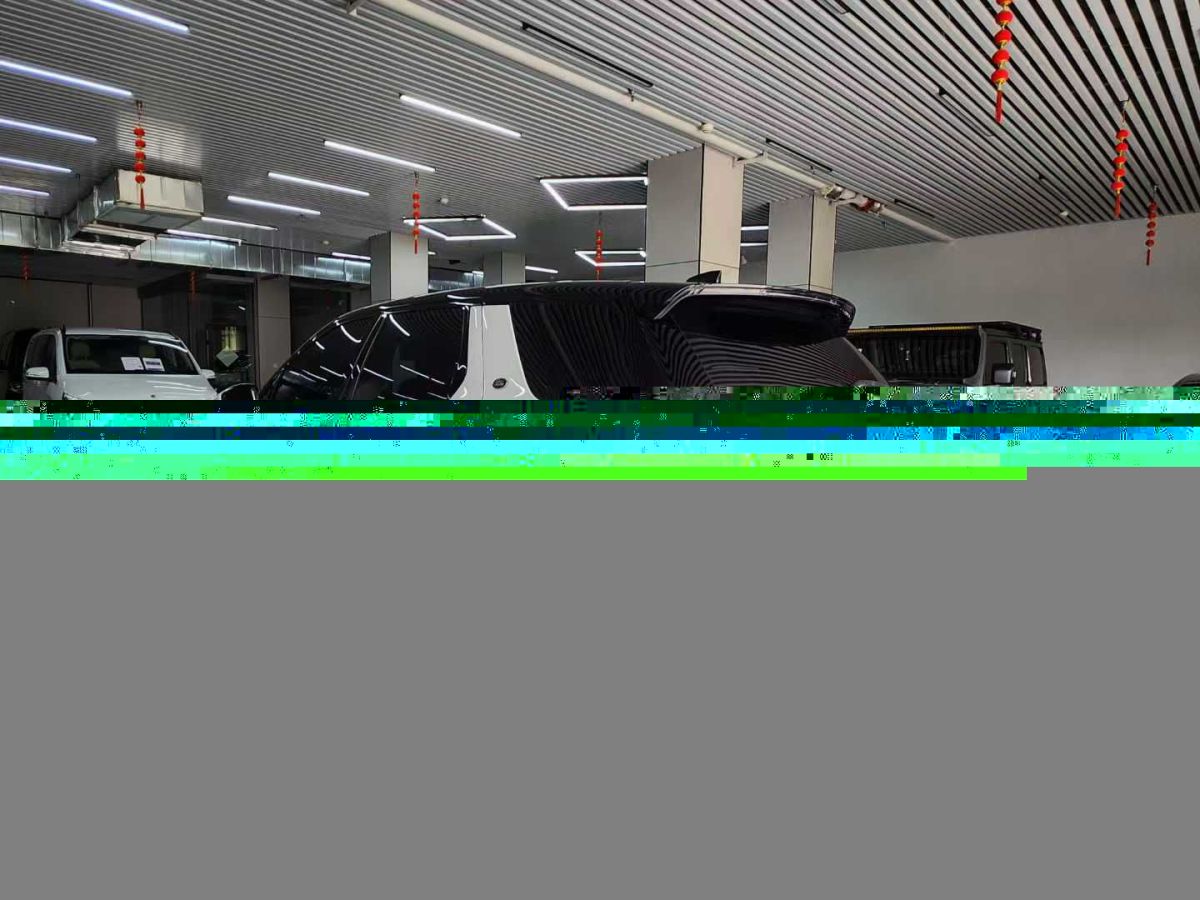路虎 發(fā)現(xiàn)  2023款 360PS 大都會(huì)版圖片