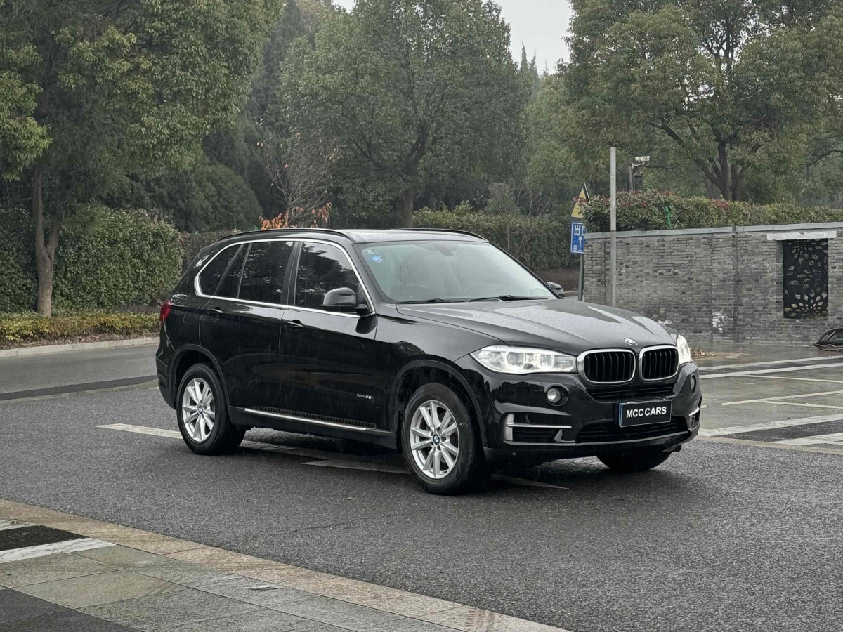 寶馬 寶馬X5  2014款 xDrive35i 領(lǐng)先型圖片