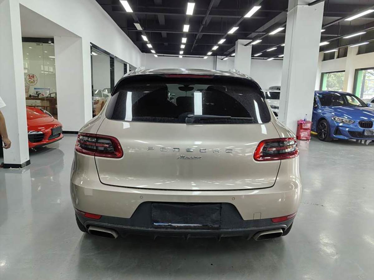 保時(shí)捷 Macan  2014款 Macan 2.0T圖片