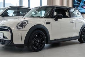 MINI MINI 1.5T COOPER 藝術(shù)家