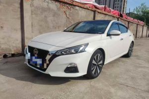 天籟 日產 2.0L XE 時尚版
