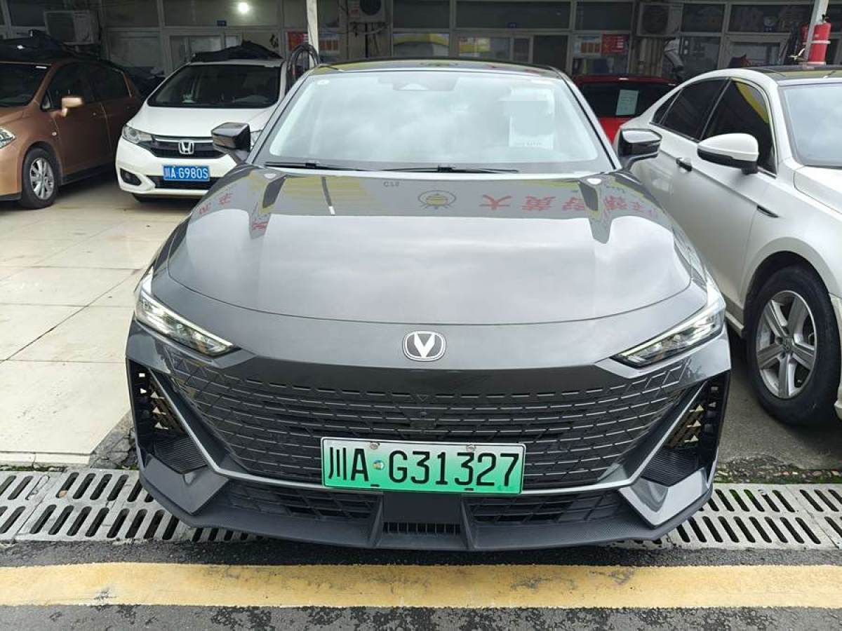 長(zhǎng)安 長(zhǎng)安UNI-V 智電iDD  2023款 智電iDD 1.5T 113km智酷型圖片