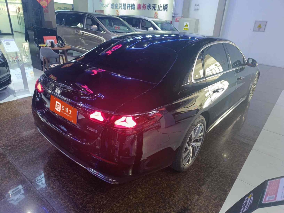 奔馳 奔馳E級(jí)  2024款 E 300 L 時(shí)尚型圖片