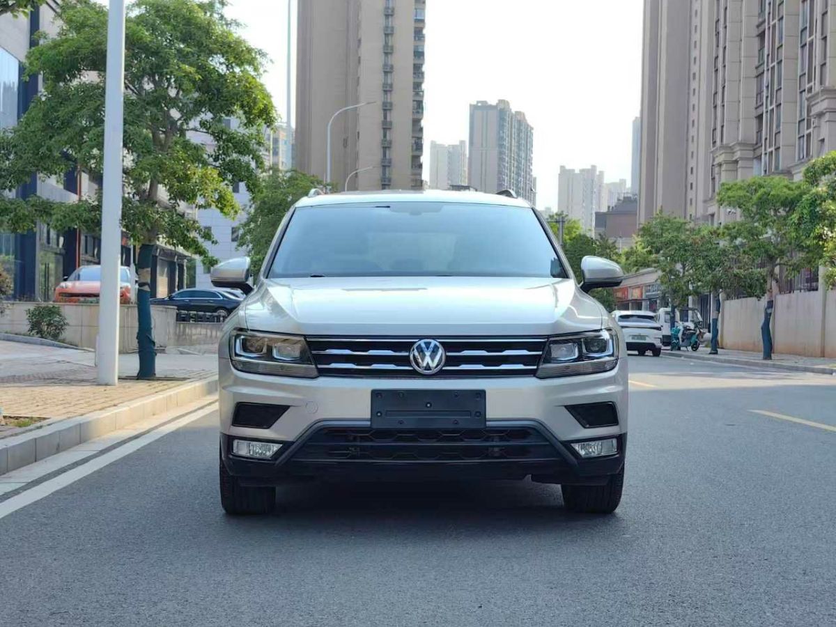 大眾 途觀  2019款 L 330TSI DSG兩驅(qū)風(fēng)尚版圖片
